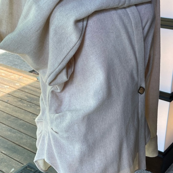 Ruched shirt - Picture 8 of 9